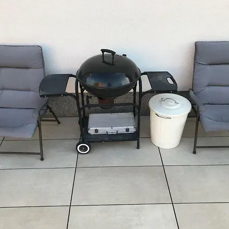 דירה Sunny With Big Private Terrace & Bbq By Easybnb *